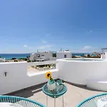 Helen Front Luxury Vila *