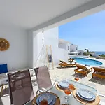 Helen Front Luxury Vila