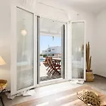 Vila Helen Front Luxury
