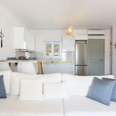 Helen Front Luxury Kastraki (Naxos)