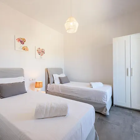Helen Front Luxury Kastraki (Naxos)