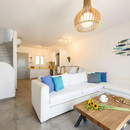 Villa Helen Front Luxury Kastraki (Naxos)