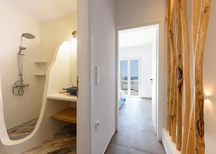 Helen Front Luxury * Kastrákion